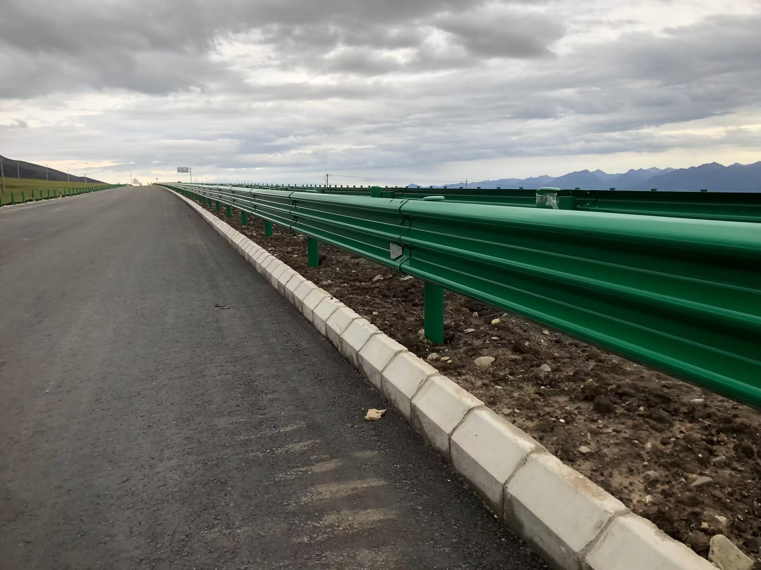 平湖市乡村公路波形护栏双波波形护栏 - 推荐